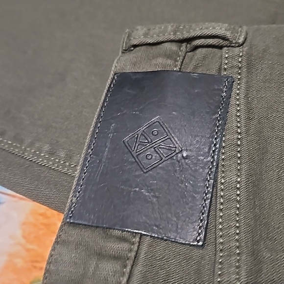 Roark Green Jeans Size 36x32 NWT - Picture 7 of 7